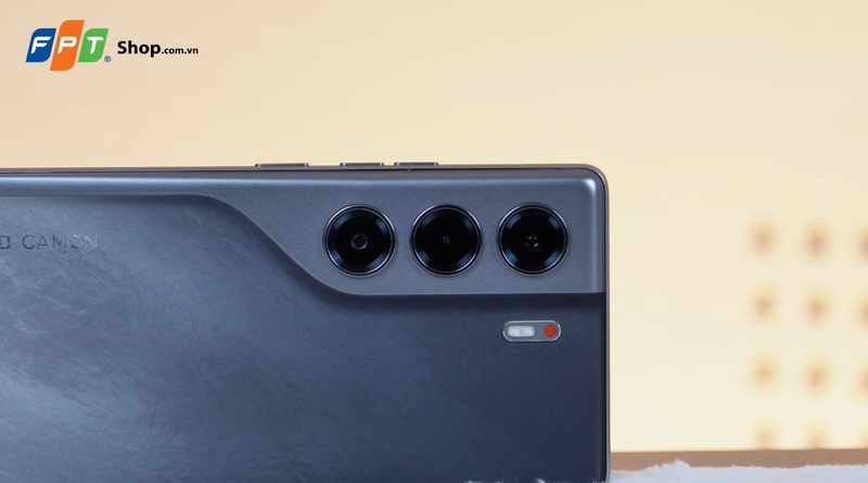 danh-gia-tecno-camon-40-a.jpg