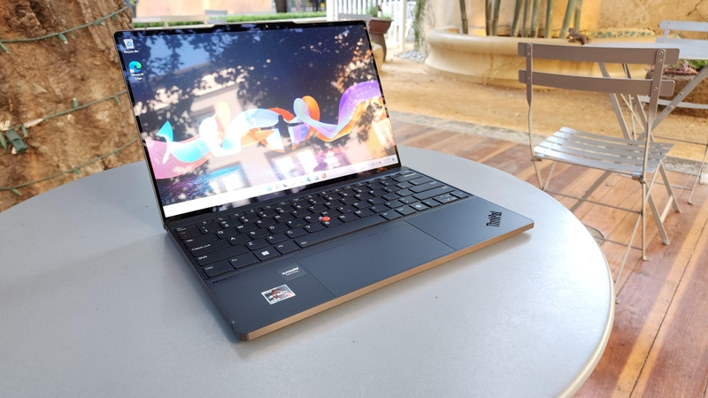 đánh giá ThinkPad Z13 - Hình 11