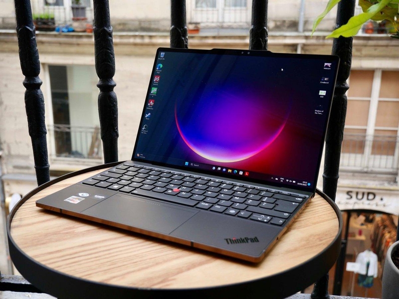 đánh giá ThinkPad Z13 - Hình 3