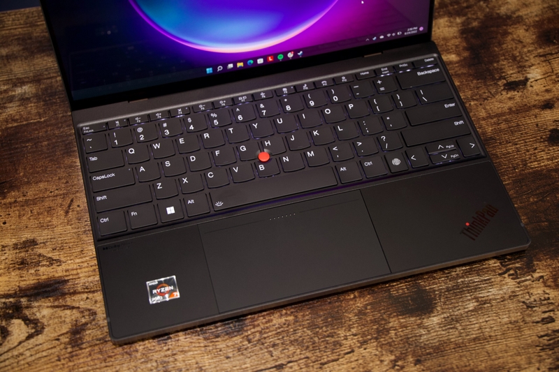 đánh giá ThinkPad Z13 - Hình 5