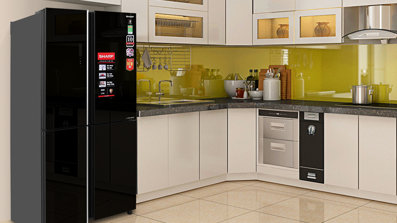 Sharp SJ-FXP600VG-BK là mẫu tủ lạnh 4 cánh có dung tích khá lớn