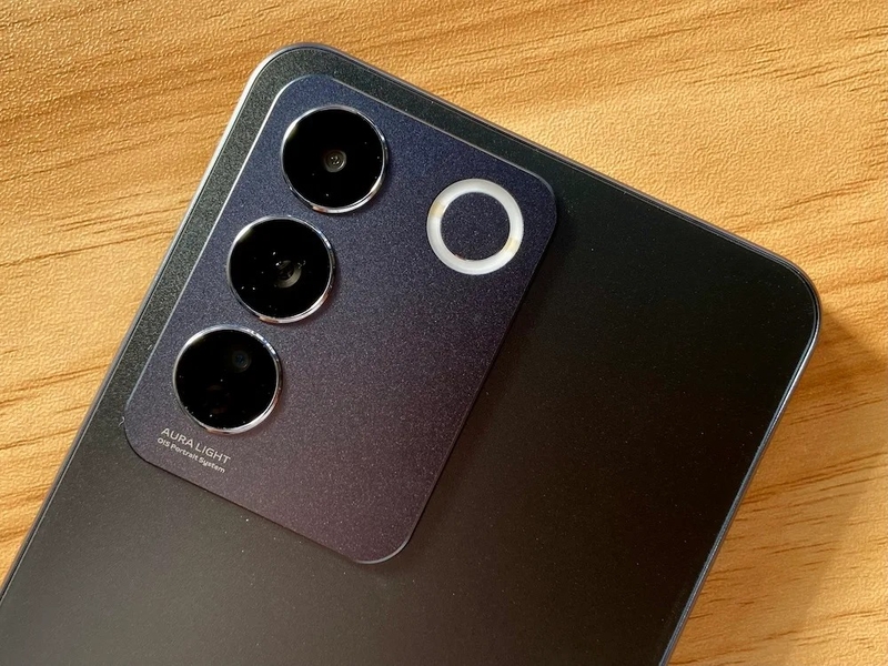 Đánh giá Vivo V27e 7