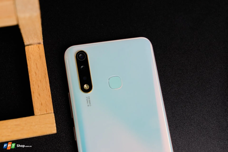 Đánh giá vivo Y19 6