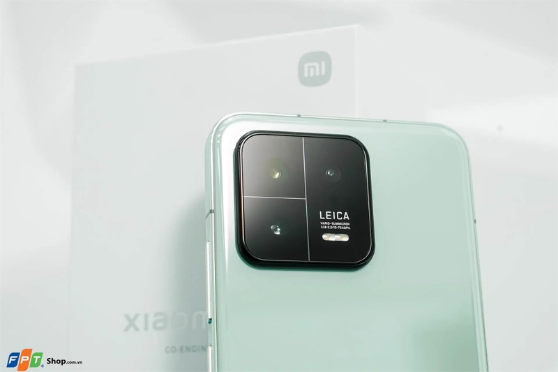 Đánh giá Xiaomi 13 6