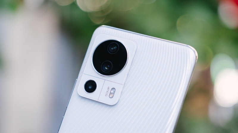 Camera sau