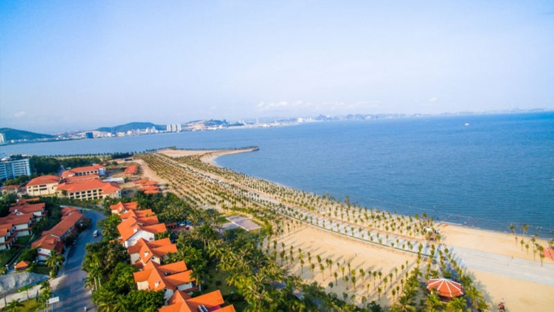 Đảo Tuần Châu sở hữu bãi biển xanh cát mịn