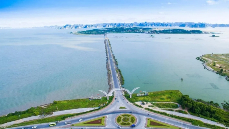 Con đường xuyên biển dẫn tới đảo Tuần Châu