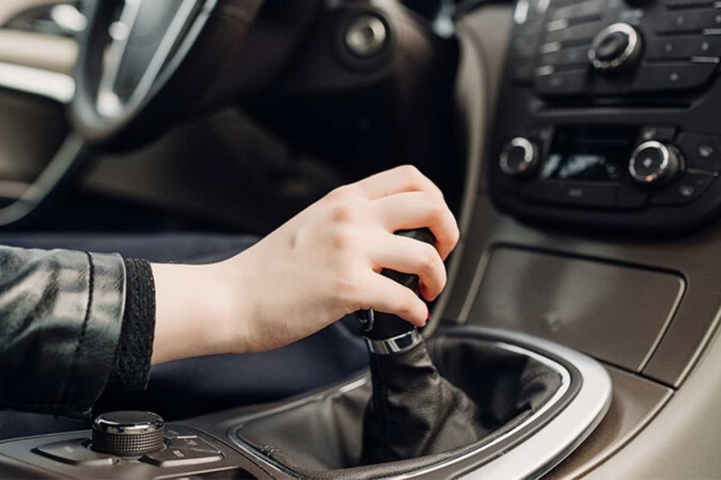 dầu hộp số ô tô bao nhiêu lít 5
