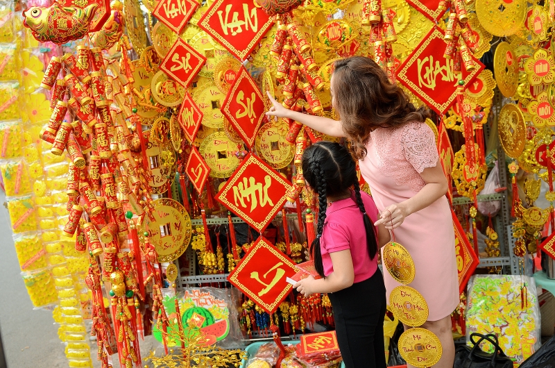 Đầu năm 2025 mua gì cho may mắn (ảnh 1)