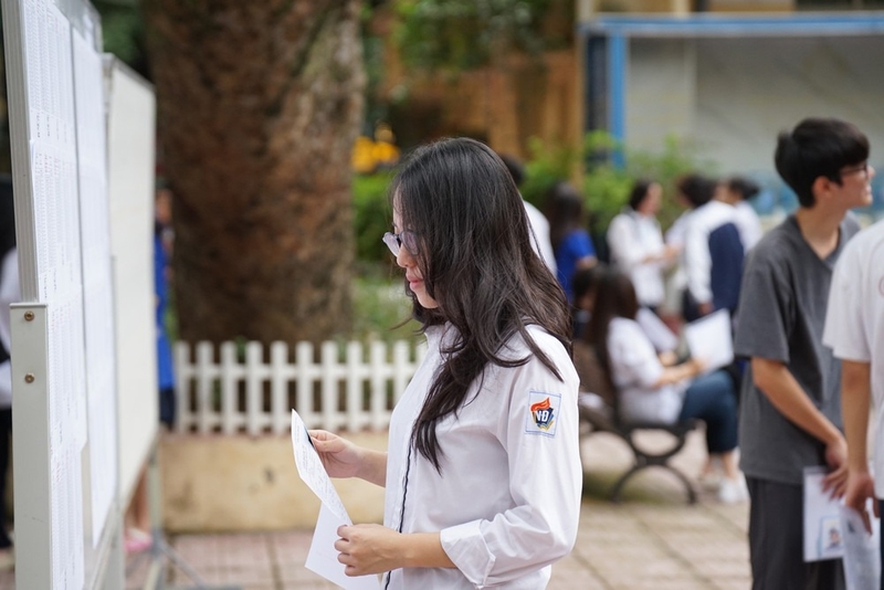de-an-tuyen-sinh-hoc-vien-chinh-sach-va-phat-trien-2025.jpg