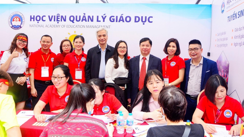 quy che xet tuyen hoc vien quan ly giao duc