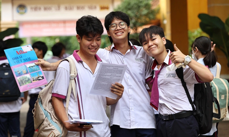 xet tuyen thang truong quoc te