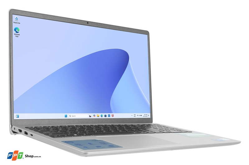 dell-inspiron-15-3530-71053721-3.jpg