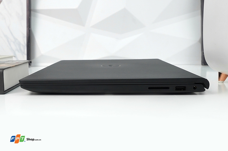 dell-inspiron-n3520-8.jpg