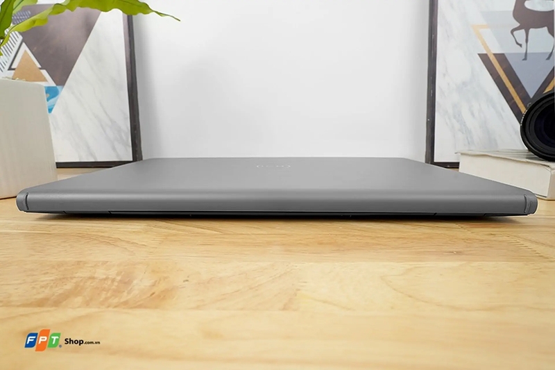 Đánh giá Dell Vostro 3520 - 03