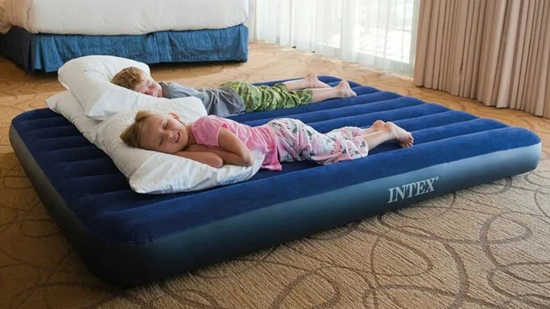 Đệm hơi đơn INTEX 76cm 68950 (64756) kèm bơm