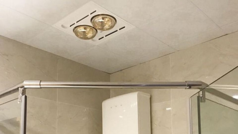 Vì sao nên mua đèn sưởi nhà tắm có điều khiển từ xa?