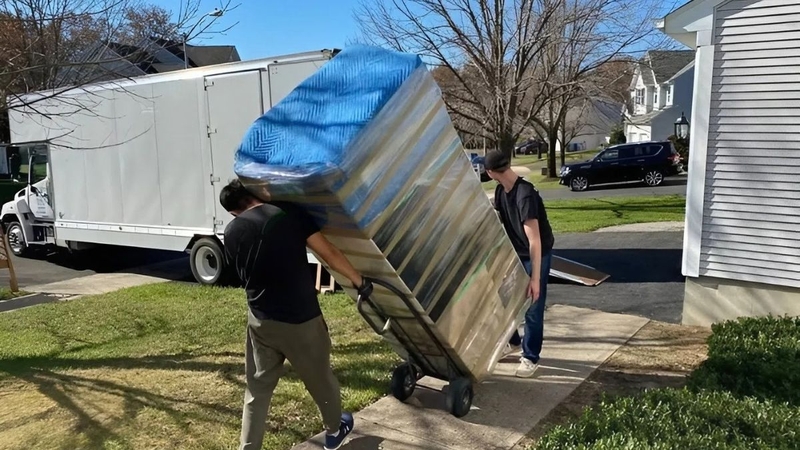 di chuyển tủ lạnh đ&uacute;ng c&aacute;ch ảnh 4