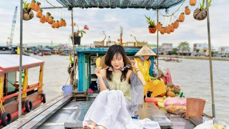 Đến chợ nổi Cái Răng để thưởng thức bữa ăn độc đáo trên thuyền