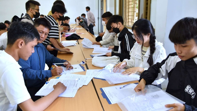 Hồ sơ nhập học
