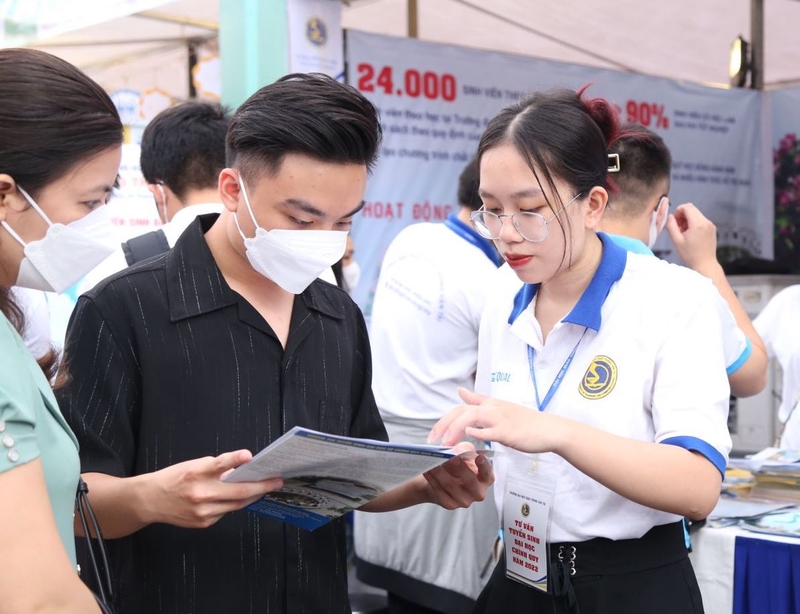 thong tin dai hoc giao thong van tai tphcm