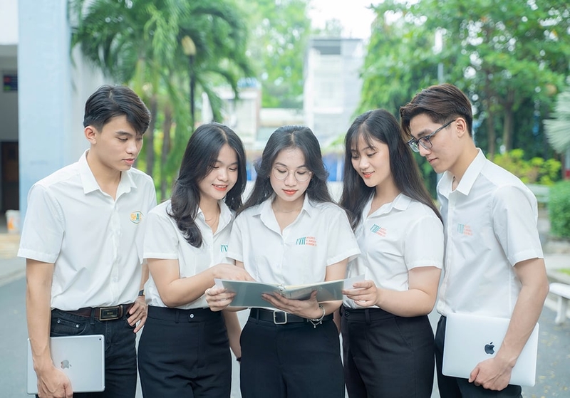 gioi thieu dai hoc giao thong van tai tphcm
