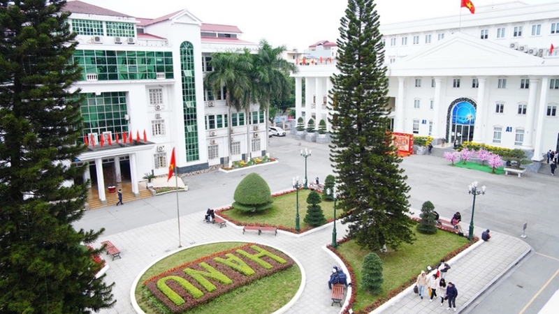 Toàn cảnh khuôn viên Đại học Hà Nội