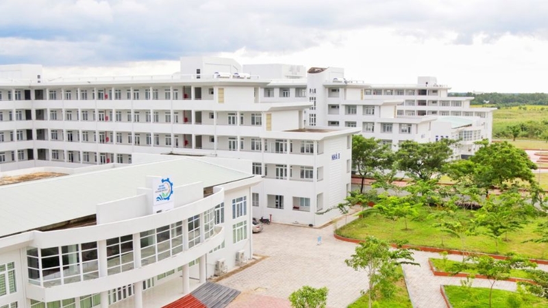 Theo phương thức điểm thi THPT