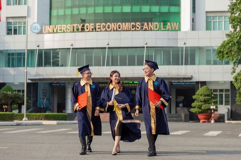 điểm chuẩn đại học kinh tế luật đhqg tphcm 2026 ảnh 4