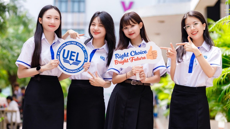 Điểm chuẩn Đại học Kinh Tế Luật TPHCM 2025