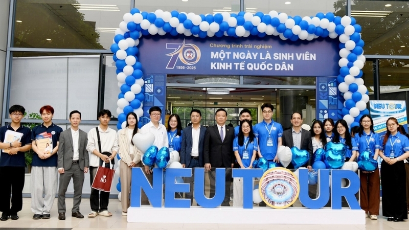 Thí sinh trúng tuyển Đại học Kinh tế Quốc dân 2026 cần làm gì?