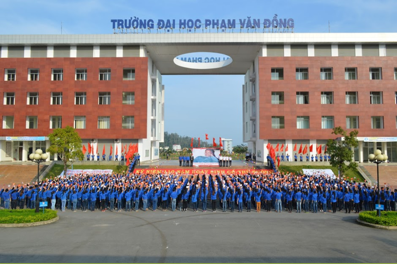 Điểm chuẩn Đại Học Phạm Văn Đồng 2025 (1)