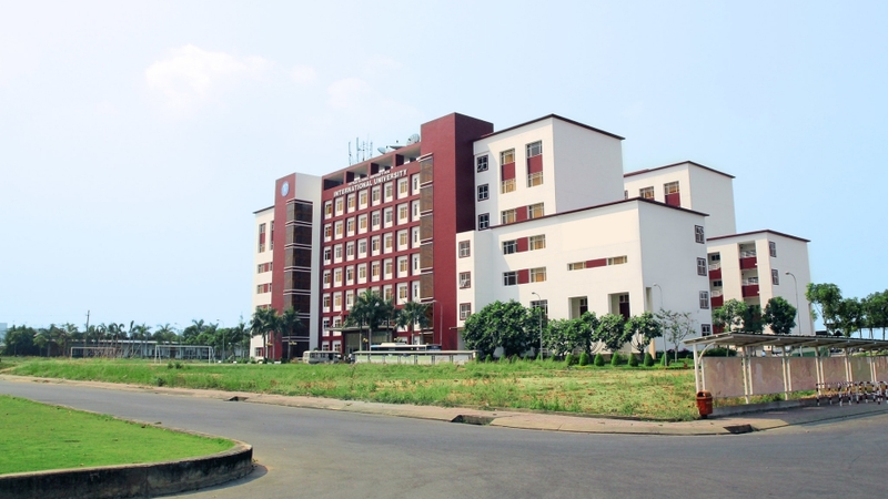 Thông tin & các kênh hỗ trợ dành cho tân sinh viên Đại học Quốc Tế - ĐHQG TP.HCM 2025