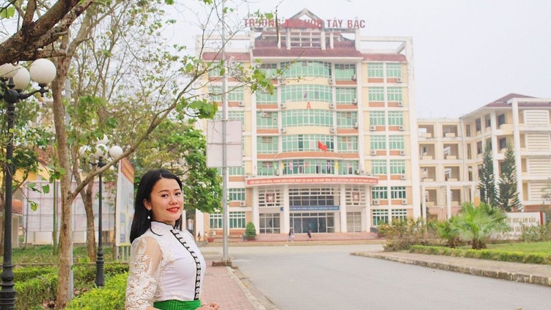 Theo phương thức điểm thi THPT