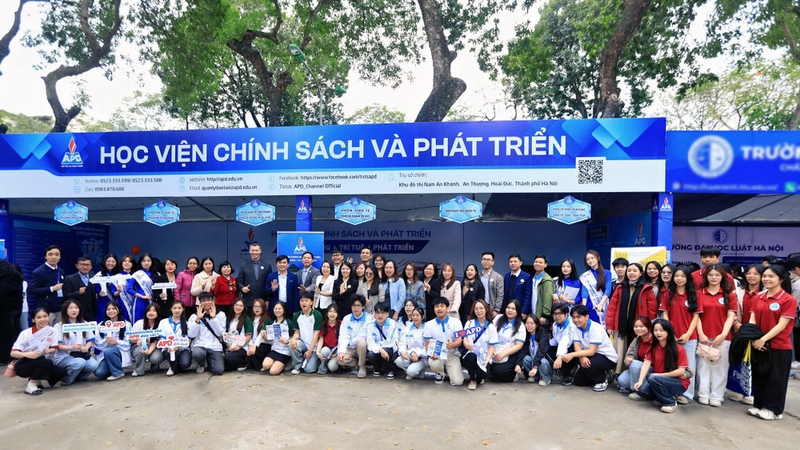 thong tin tuyen sinh học vien chinh sach phat trien