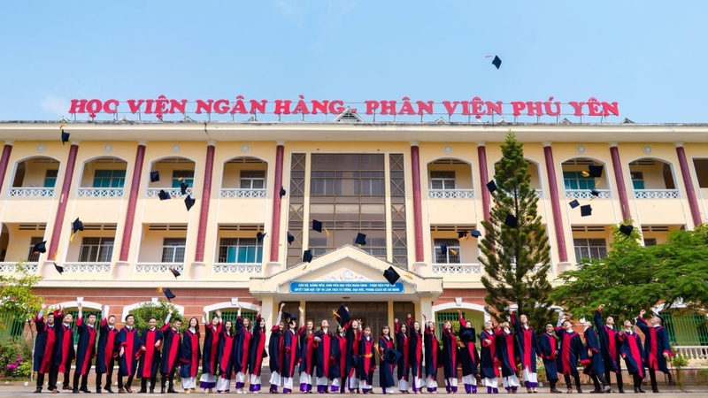 Đánh giá điểm chuẩn Học Viện Ngân Hàng Phú Yên 2025