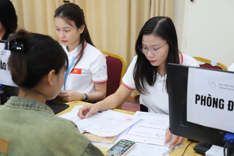 Điểm chuẩn Học Viện Phụ Nữ Việt Nam 2025 (ảnh 8)