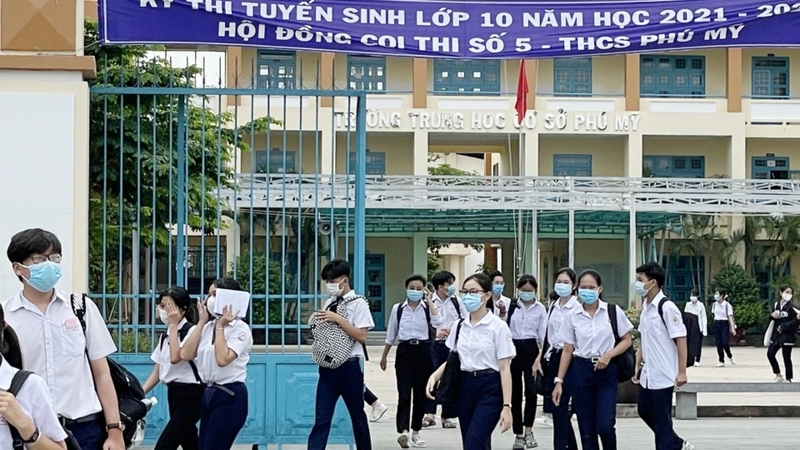 Phụ huynh và học sinh cần lưu ý gì sau khi biết điểm chuẩn lớp 10 Bình Dương 2025?