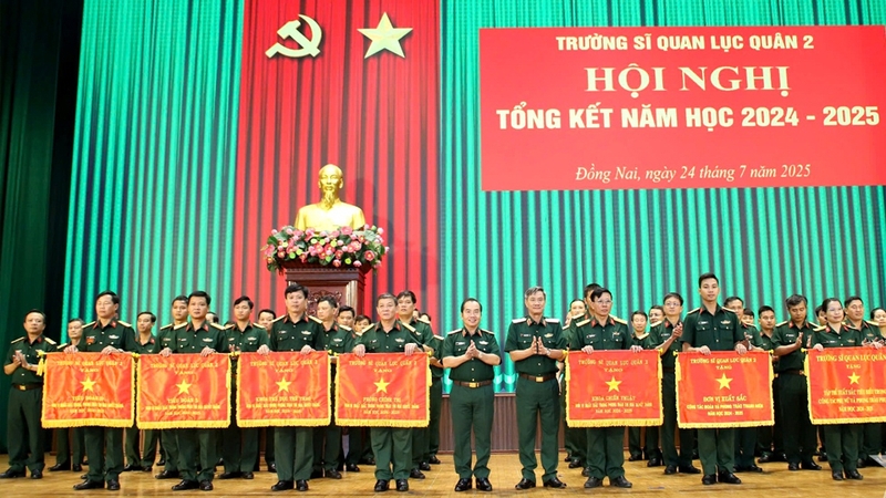Sĩ quan Lục quân 2 là môi trường học tập khá nghiêm khắc