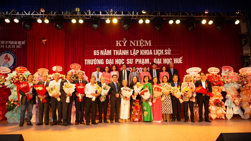 Đại học Sư phạm Huế sở hữu hệ thống giảng viên chất lượng và tận tâm