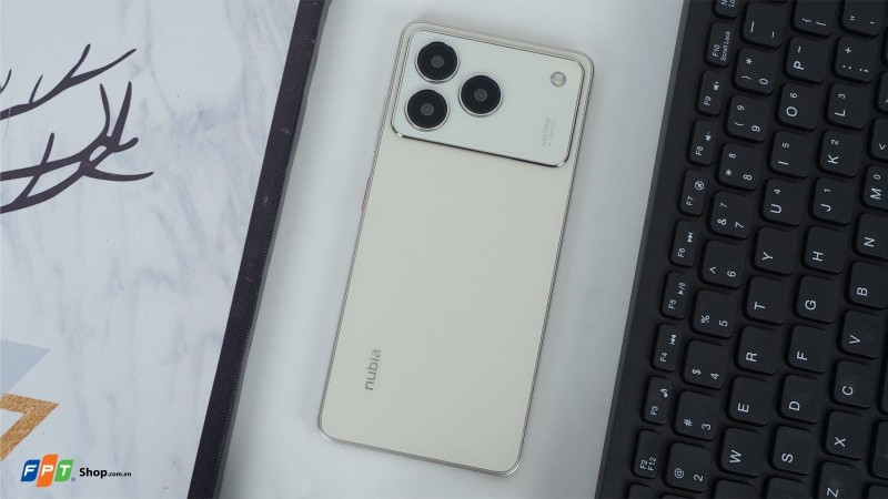điện thoại RAM 4GB nubia.jpg