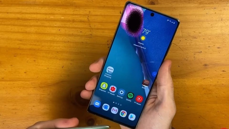 Tình trạng cháy màn hình điện thoại là gì?