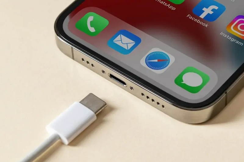 Điện thoại còn 50% pin có nên sạc không 5