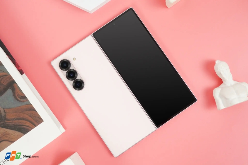 Điện thoại gập phiên bản nào đáng mua nhất hình 2