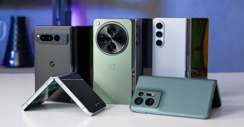 điện thoại gập phù hợp với ai hình 2