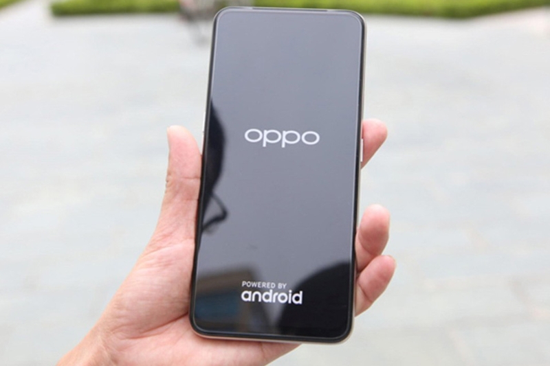 Điện thoại OPPO treo logo do đâu 1