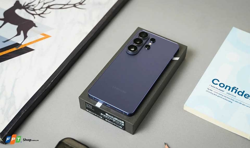 Điện thoại Samsung giảm 4 triệu đồng - 06