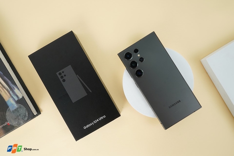 điện thoại Samsung giảm giá Black Friday 2024 (ảnh 1)