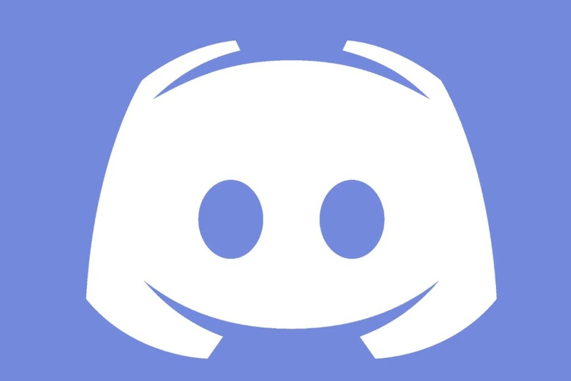 Discord là ứng dụng giao tiếp trực tuyến cho phép người dùng tạo máy chủ cộng đồng
