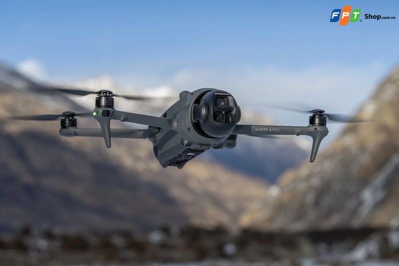 DJI Mavic 4 Pro tích hợp hệ thống camera linh hoạt góc quay